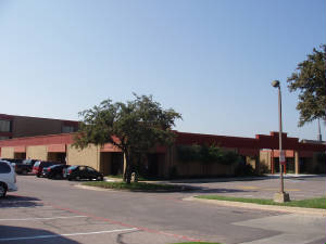 Office001.jpg